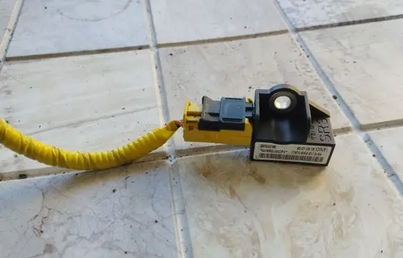 Honda CR-V Airbag deployment crash/impact sensor 5WK43786