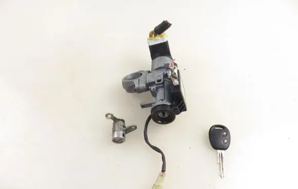 Chevrolet Aveo Ignition lock 96540559