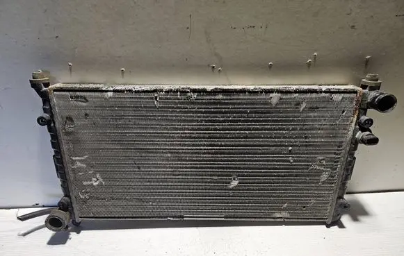 Seat Ibiza I (021A) Coolant radiator 
