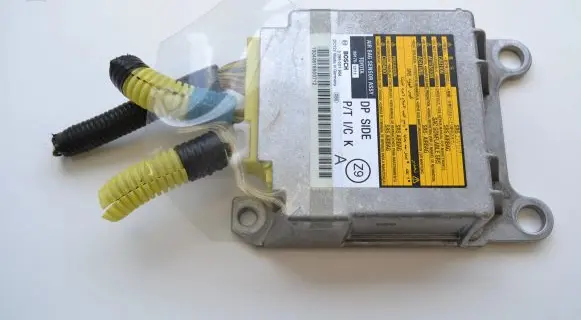 Lexus IS 220D-250-350 Airbag control unit/module 8917053110 0285001904