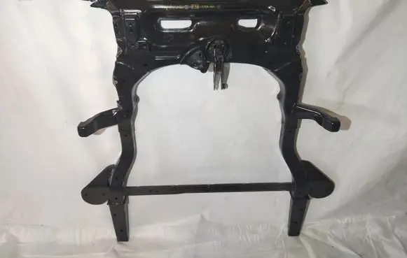 Chevrolet Cruze II Front subframe 42703220 2104A098 3205214