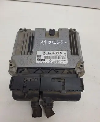 Volkswagen Touran I Engine control unit/module ECU 03G906021MG