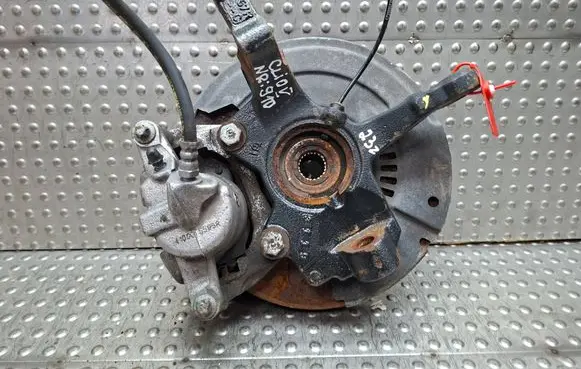 Renault Clio V Front wheel hub spindle knuckle 400142942R S25071910