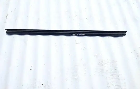 Jeep Patriot Front door glass trim molding 