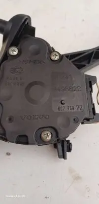 Volvo S60 Accelerator throttle pedal 9496822 A241 00776922
