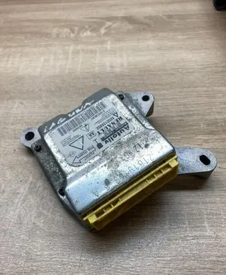 Renault Laguna II Airbag control unit/module 8200138952 601958800