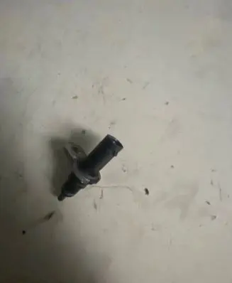 Coolant pipe/hose