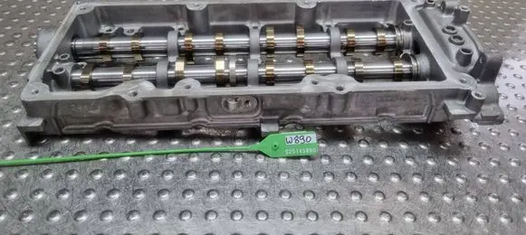 Volkswagen PASSAT B8 Camshaft S25145890 05L103308L 05L103308P
