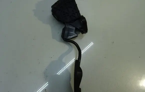 Toyota Prius (XW20) Accelerator throttle pedal 7812047040 1988003120