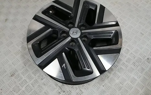 Hyundai Kona I R17 alloy rim 52910DD100