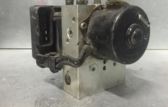 Renault Master II ABS Pump 8200036532B 100204 D1T2AAYS1