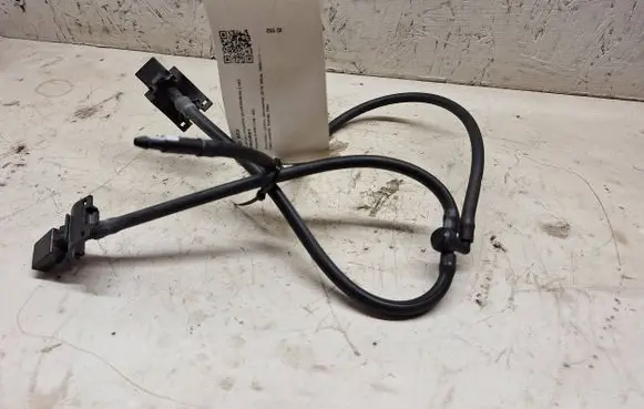 Toyota C-HR I Windshield washer spray nozzle 