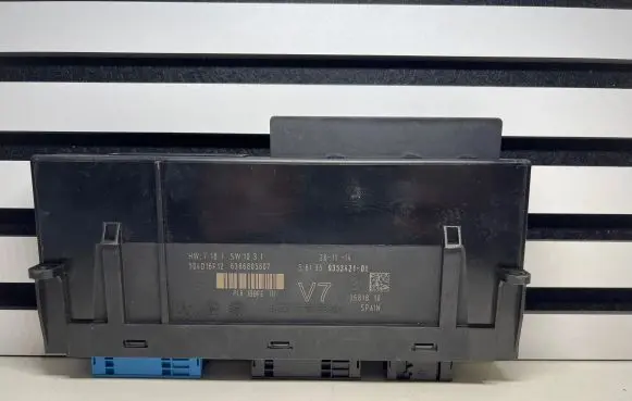 BMW 5 F10 F11 Comfort/convenience module 9353421