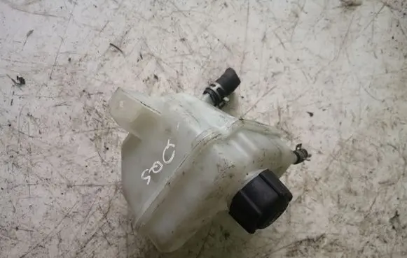 Nissan Qashqai Coolant expansion tank/reservoir
