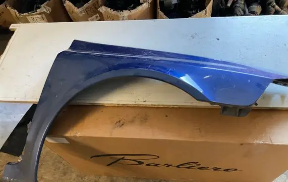 Renault Laguna II Fender