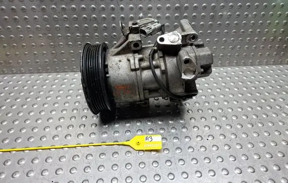 Toyota Yaris Air conditioning (A/C) compressor (pump) S26405373 4472601780