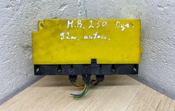 Mercedes-Benz E W124 Comfort/convenience module 1248203126