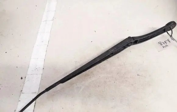 Cadillac CTS Front wiper blade arm 24025652
