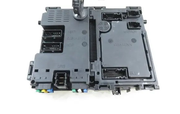 Peugeot 206 Central body control module S105872300E 9626460880