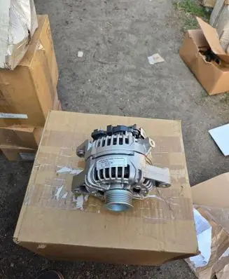 Opel Vectra C Generator/alternator 95520879