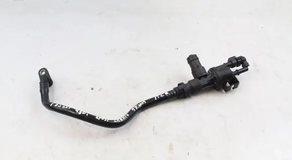 BMW 4 F32 F33 Breather/breather pipe/hose 7645857 13907645857