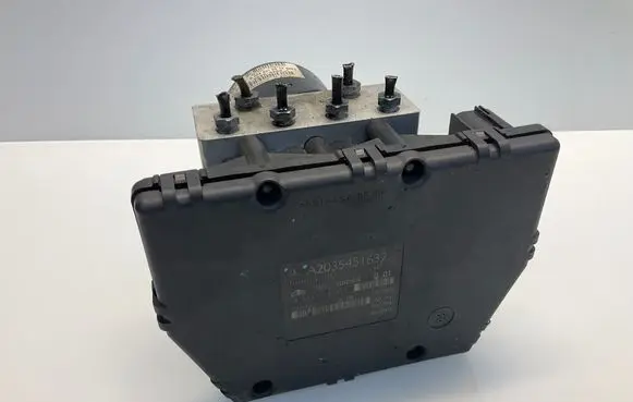 Mercedes-Benz C W203 ABS Pump A2035451632 SAU0D11A22 10094715133