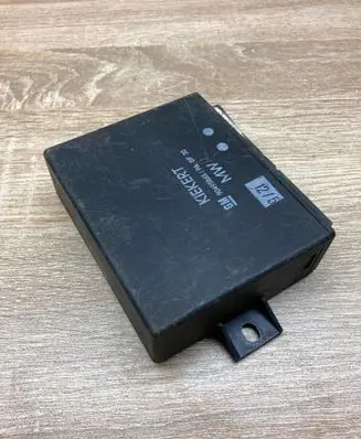 Opel Omega B2 Other control units/modules 90493865 KIEKERK