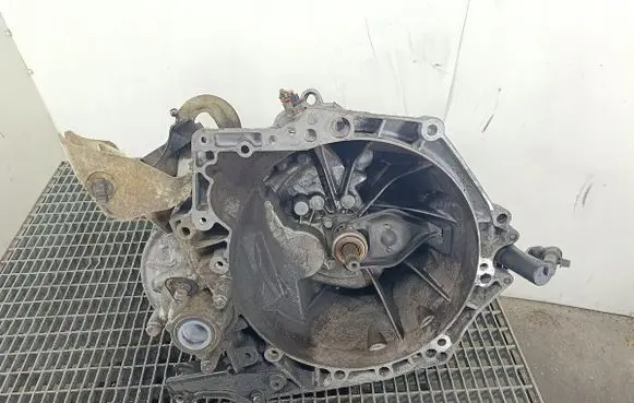 Peugeot 207 Manual 5 speed gearbox 20DP27