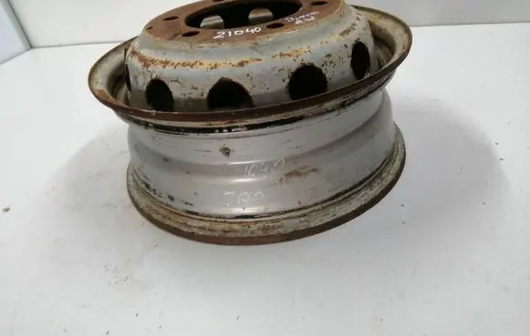Iveco Daily 4th gen R16 steel rim 