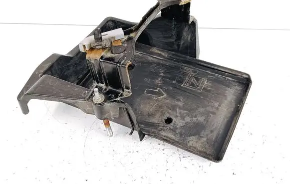Subaru Outback (BS) Battery tray 82122AL00A