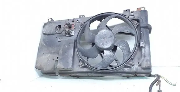 Citroen Xsara Picasso Radiator cooling fan shroud 1831237016