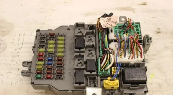 Honda Accord Fuse module PPGF15