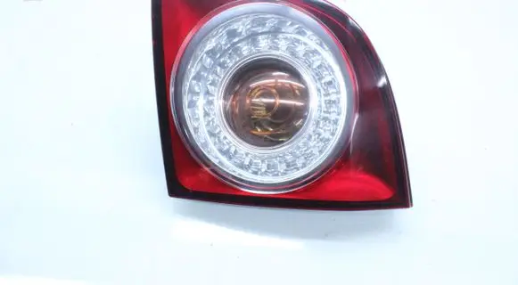 Volkswagen Golf Plus Tailgate rear/tail lights 5M0945094S