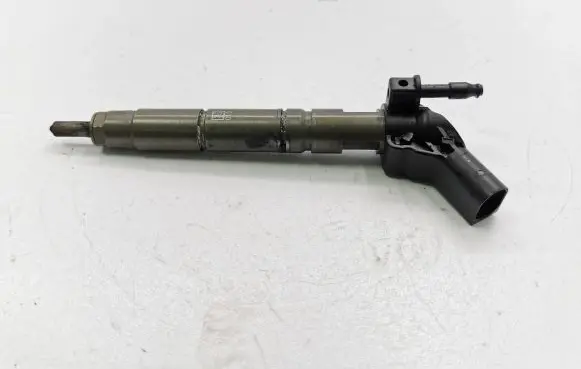 Chrysler 300 - 300C Fuel injector A6420701987 0445115076