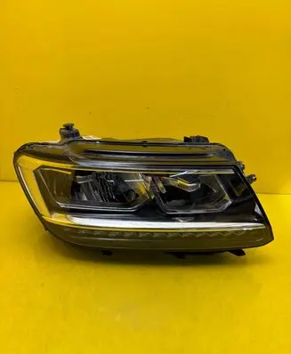 Volkswagen Tiguan Headlight/headlamp 5NB941036B