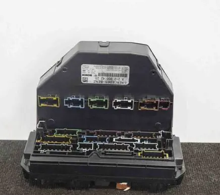 Mercedes-Benz E W212 Fuse box set A2319029902 F005V01525