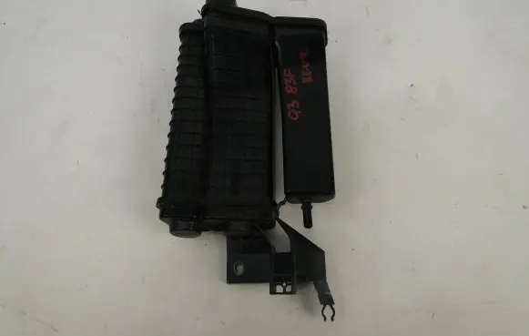 Audi Q3 8U Pneumatic compressor air filter