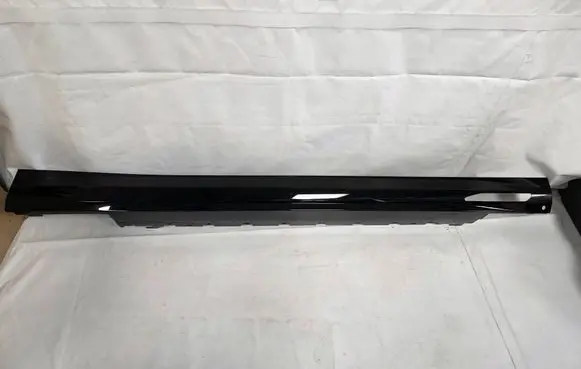BMW i5 G60 Sill/side skirt trim 8084764