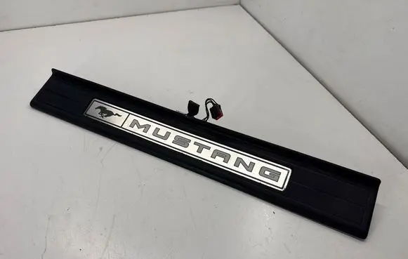Ford Mustang VI Front sill trim cover FR3J6313222AAW FR3J6313222AA FR3J6313222A