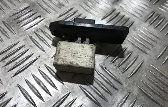 Mitsubishi Galant Heater blower motor/fan resistor