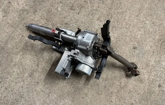 Ford Fiesta Steering wheel axle C1BC3C529AR