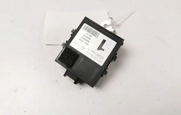 Toyota Auris 150 Door control unit/module 8974102100 000497978