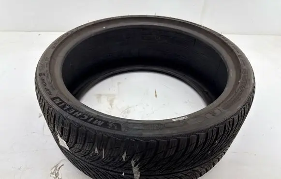 Hyundai Santa Fe R20 winter tire 