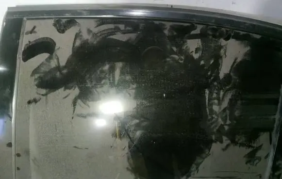 BMW 5 E60 E61 Rear door window glass as2