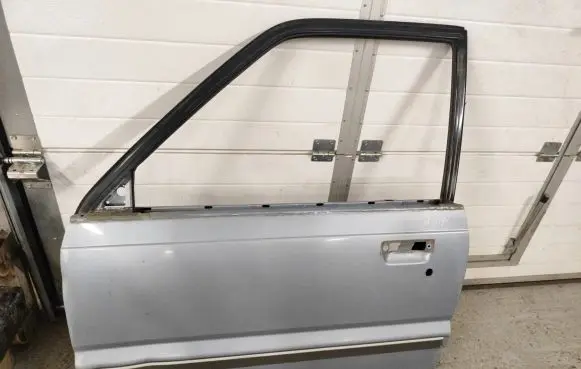 Door (2 Door Coupe)