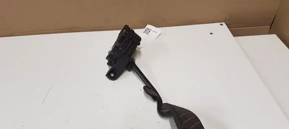 Audi A4 S4 B6 8E 8H Accelerator throttle pedal 6PV00802608 8E2721523A