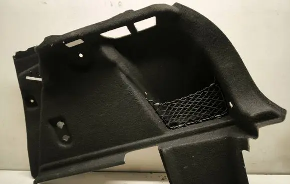 BMW 1 F70 Trunk/boot side trim panel 5A2CF28 10859011