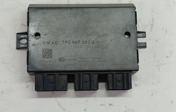 Volkswagen Touareg II Tow bar trailer control unit/module 7P0907383G