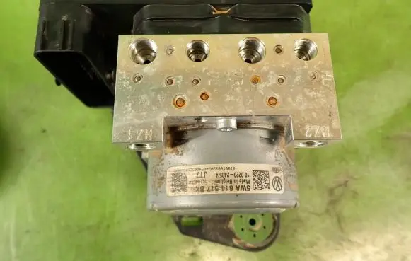 Skoda Octavia Mk4 ABS Pump