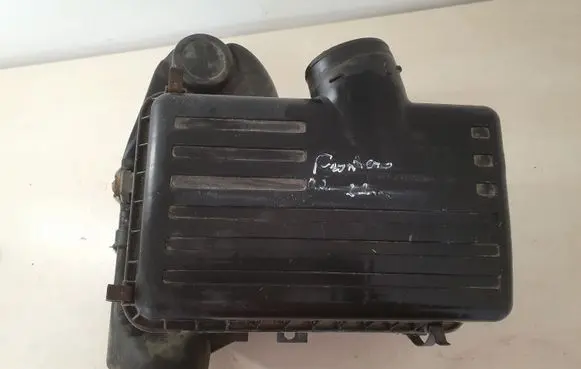 Opel Frontera B Air filter box 8971389622 897187614